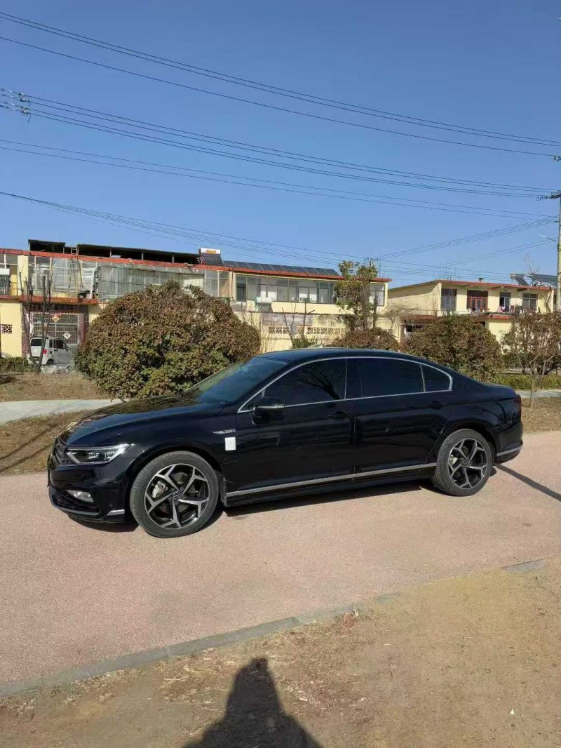 枣庄23年大众迈腾2