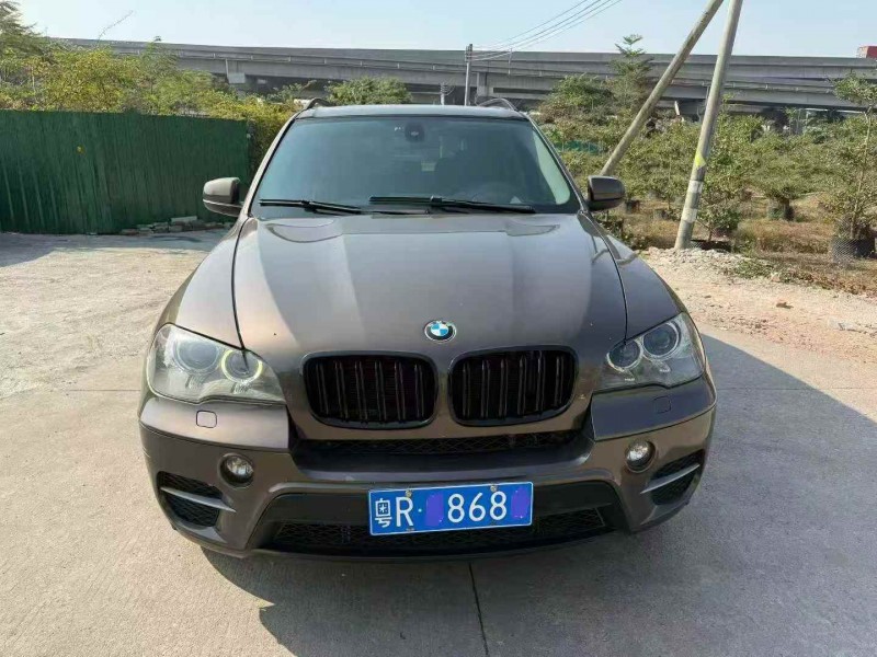 中山13年宝马X51