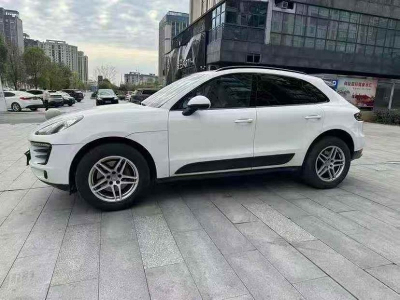 贛州15年保時捷Macan2