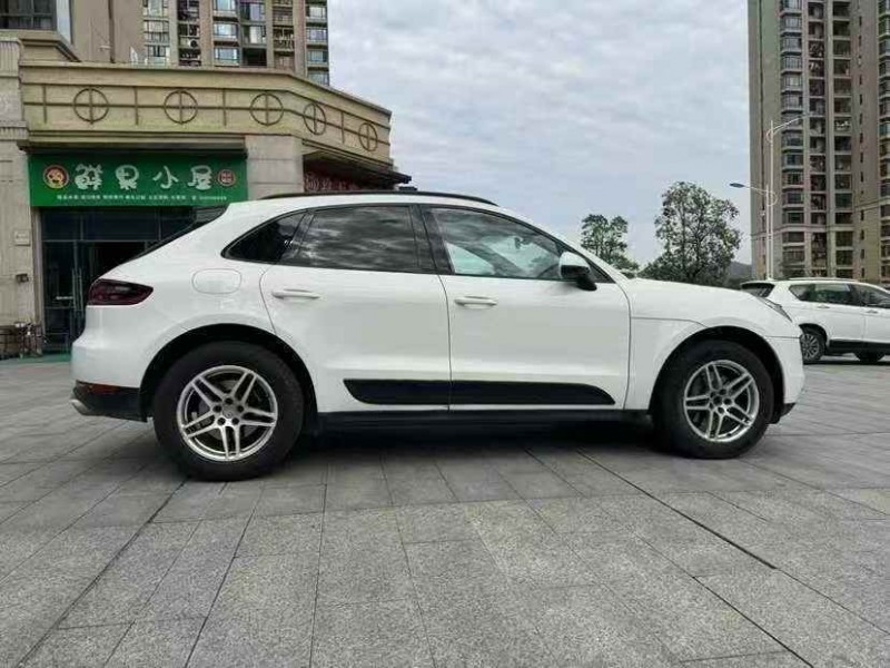 贛州15年保時捷Macan3