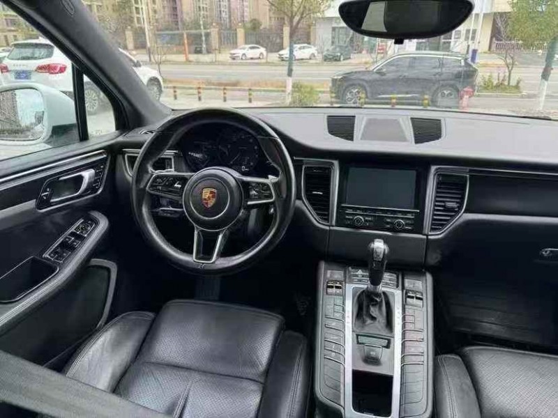 贛州15年保時捷Macan7