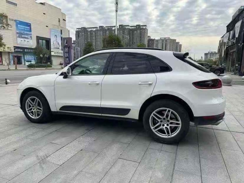 贛州15年保時捷Macan8