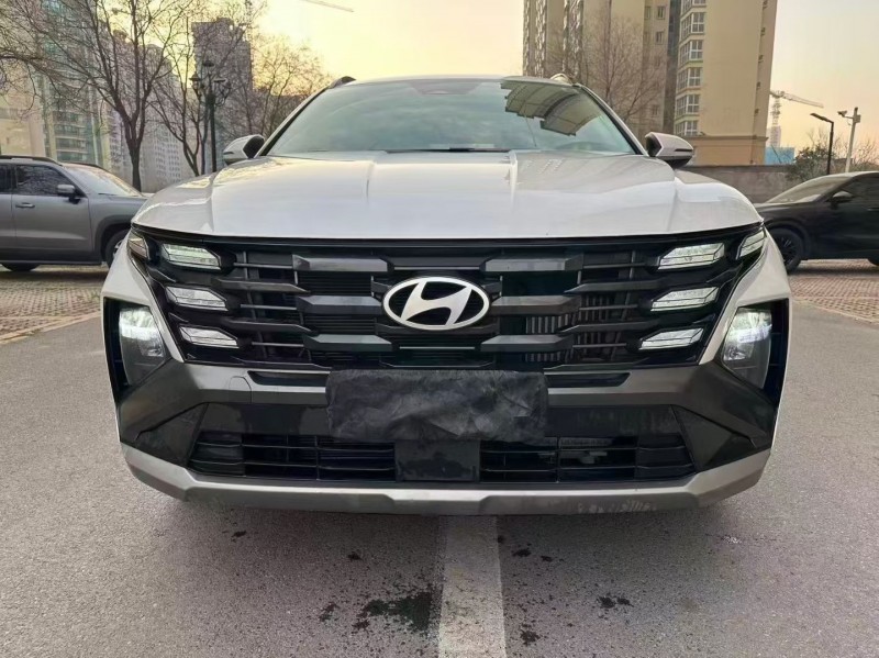 商丘25年现代途胜1