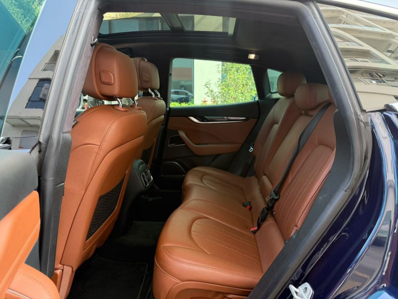 深圳22年玛莎拉蒂Levante5