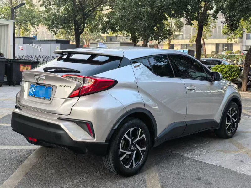 深圳20年丰田奕泽8