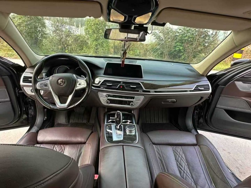 徐州17年宝马7系7