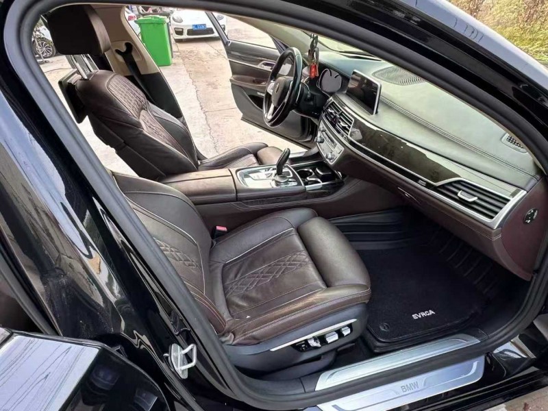 徐州17年宝马7系8