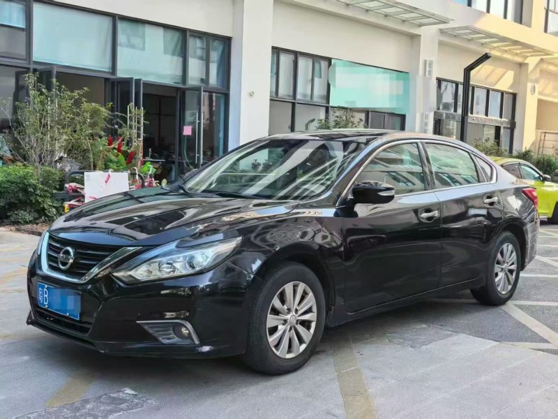 深圳17年日产天籁2