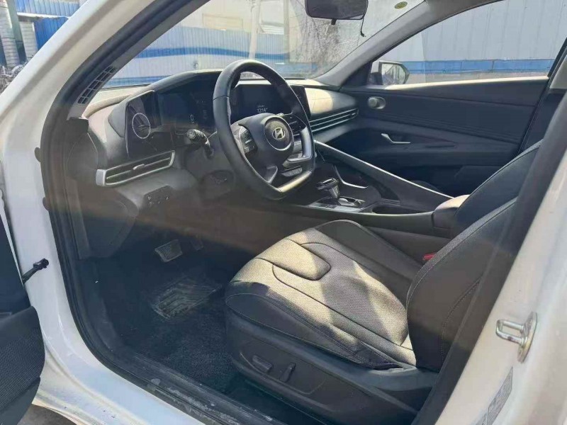 郑州24年现代伊兰特7