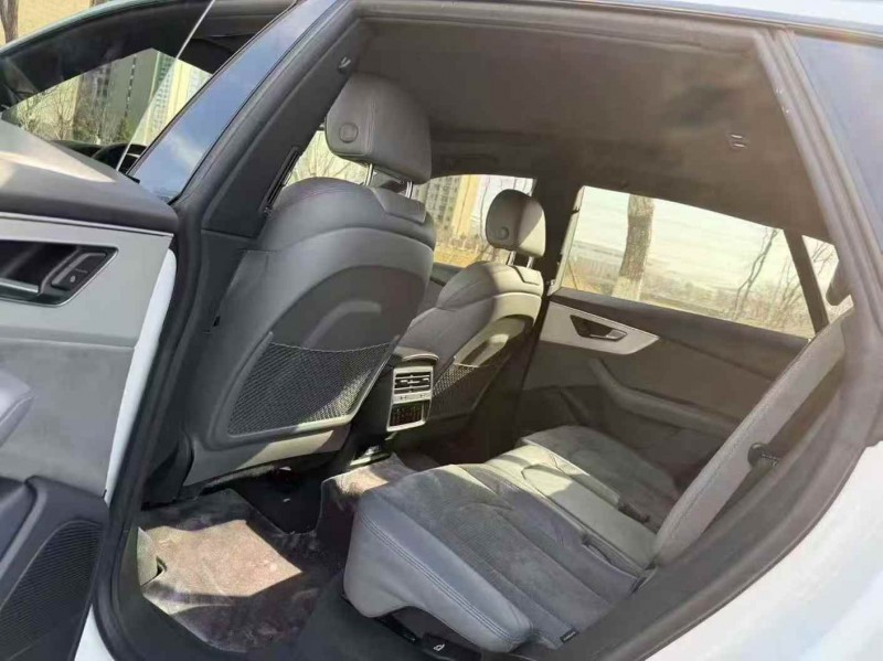 承德20年奥迪Q85