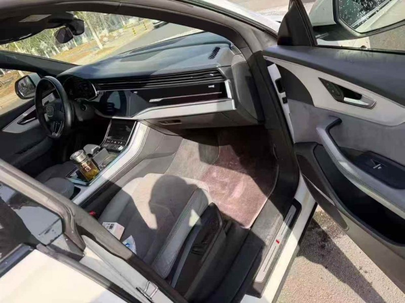 承德20年奥迪Q86