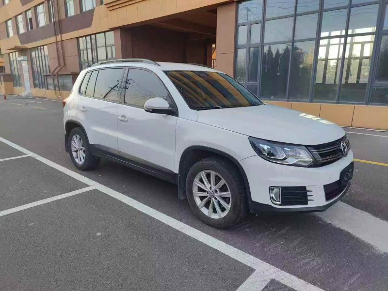 东营16年大众途观3