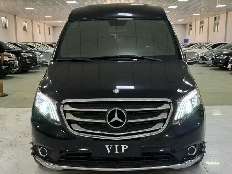 廊坊17年奔驰威霆1