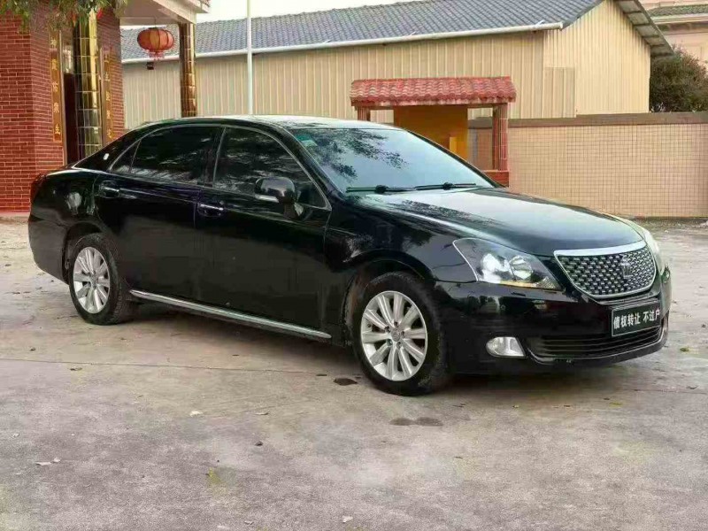 湛江12年丰田皇冠2