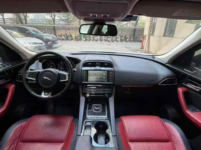 湛江17年捷豹F-PACE5