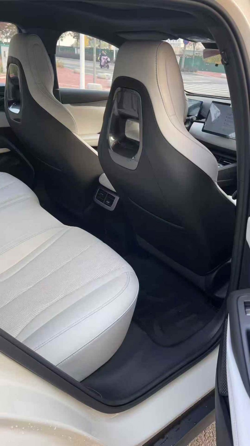 济宁25年比亚迪海豹4