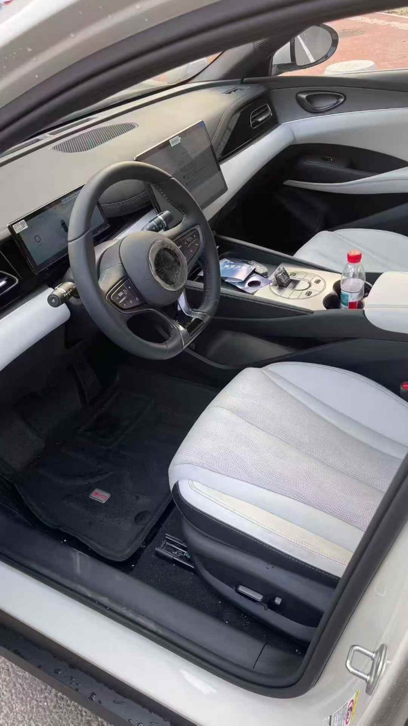 济宁25年比亚迪海豹6