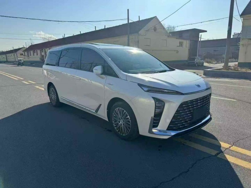 济宁25年别克GL82