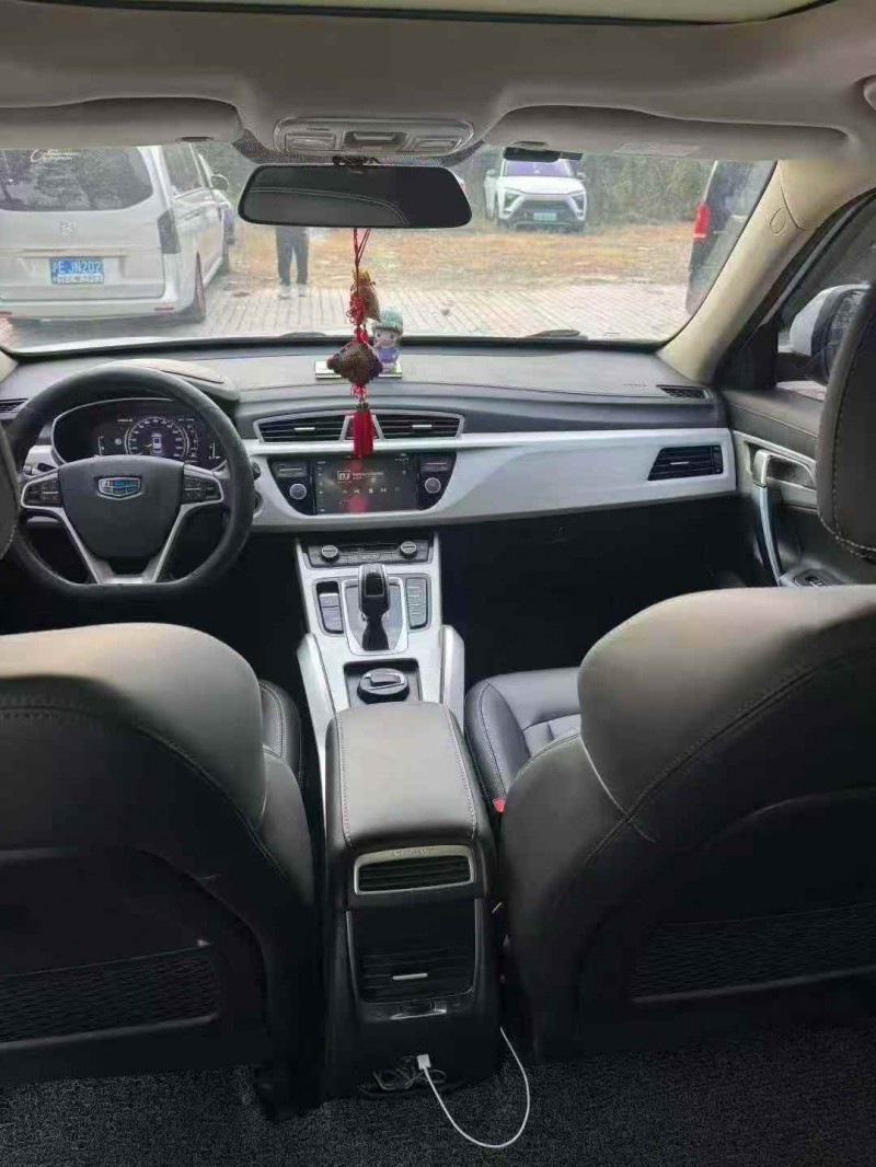 上海19年吉利博越6