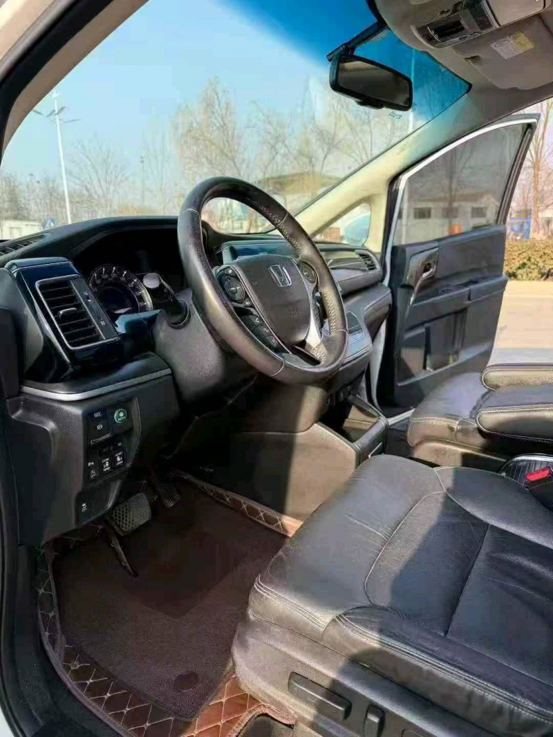 东营16年本田艾力绅5