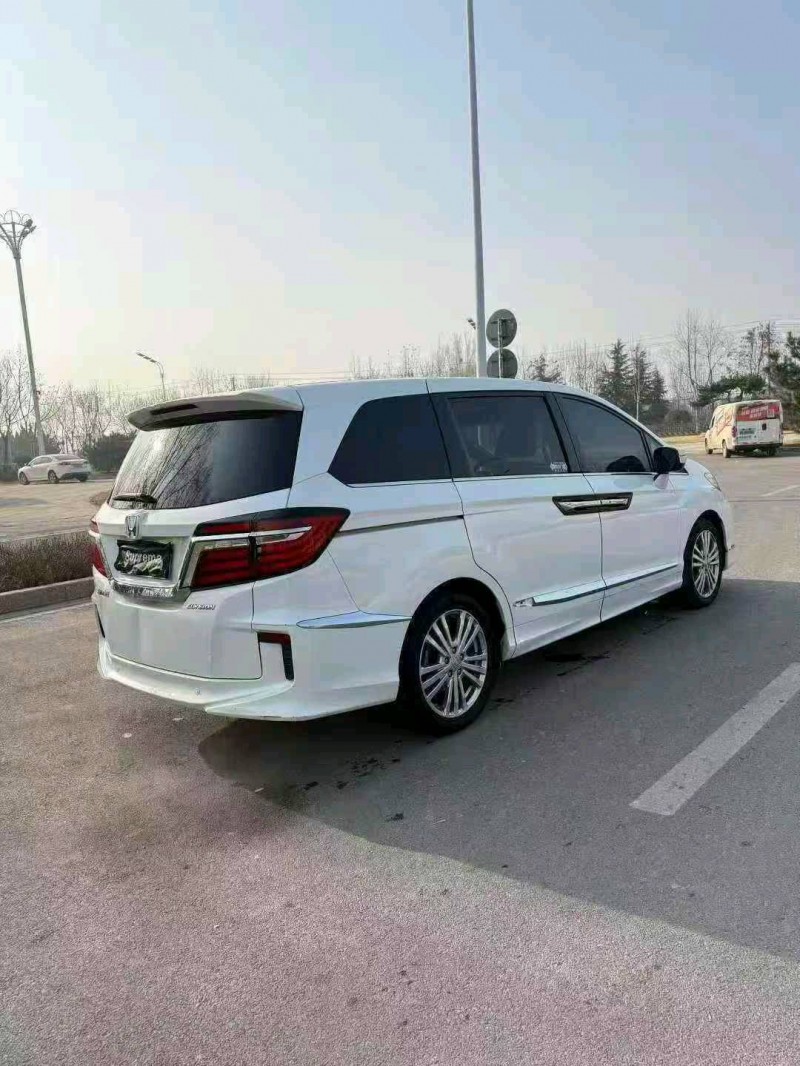 东营16年本田艾力绅8