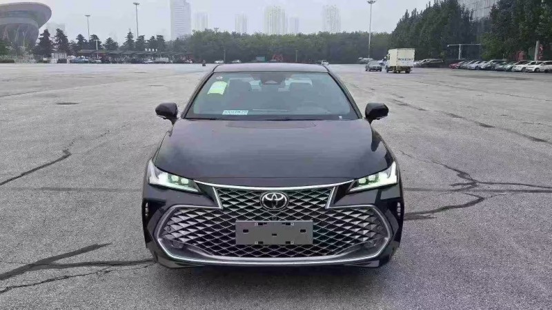 保定25年丰田亚洲龙1