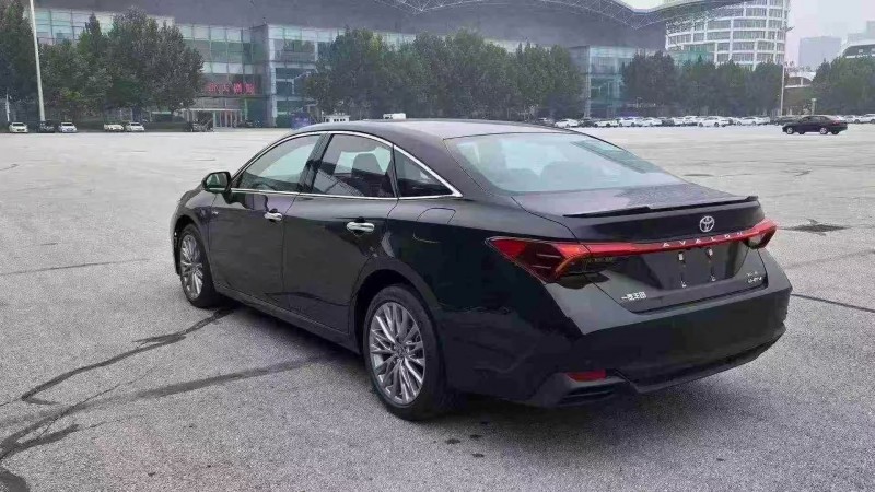 保定25年丰田亚洲龙7