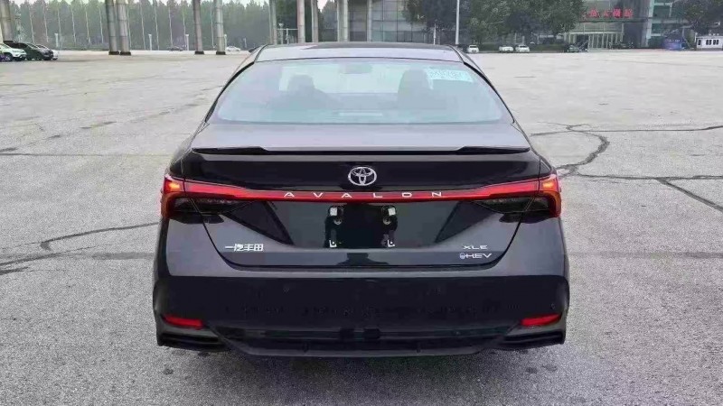 保定25年丰田亚洲龙9