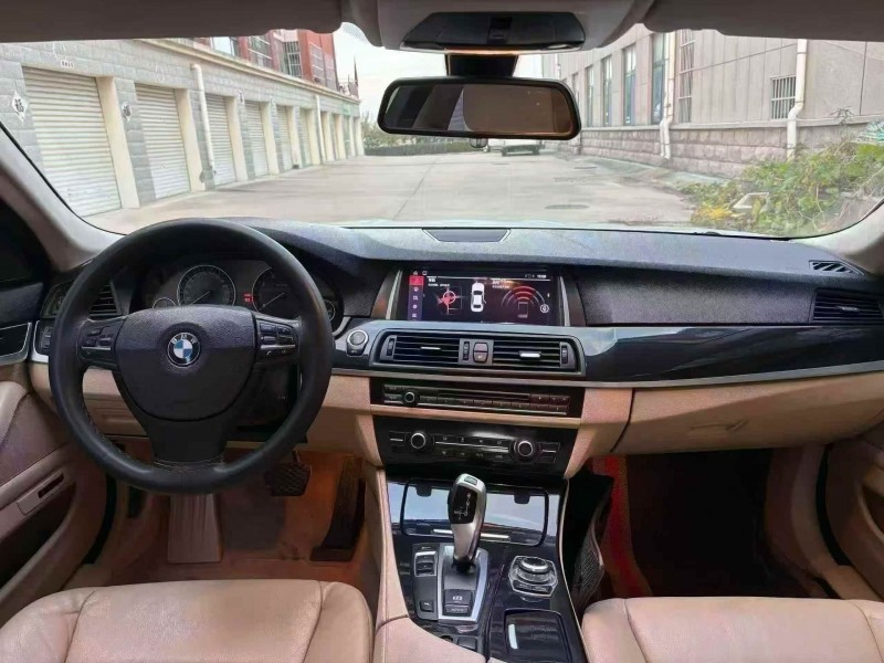 济宁13年宝马5系6