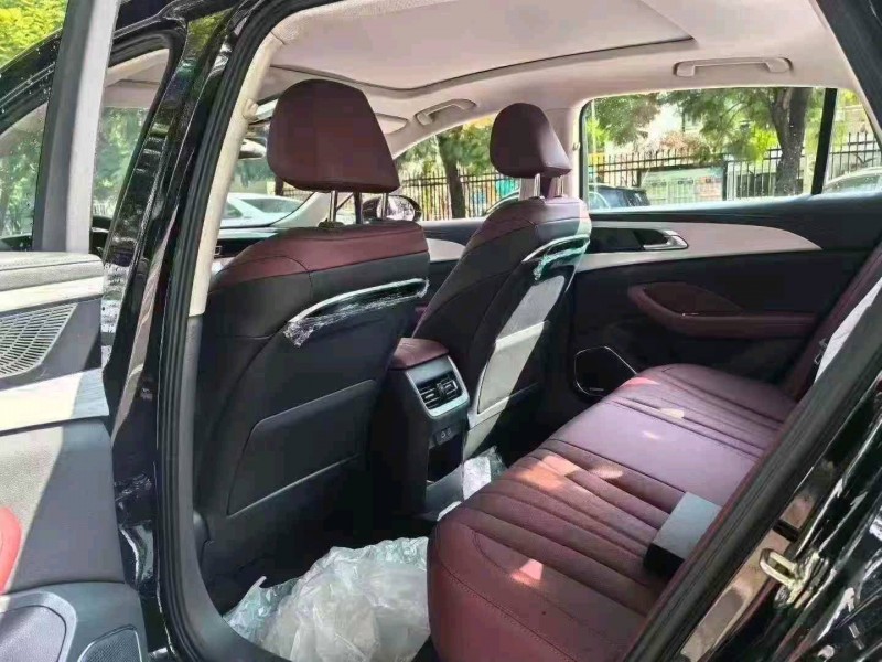 黔西南25年红旗H55