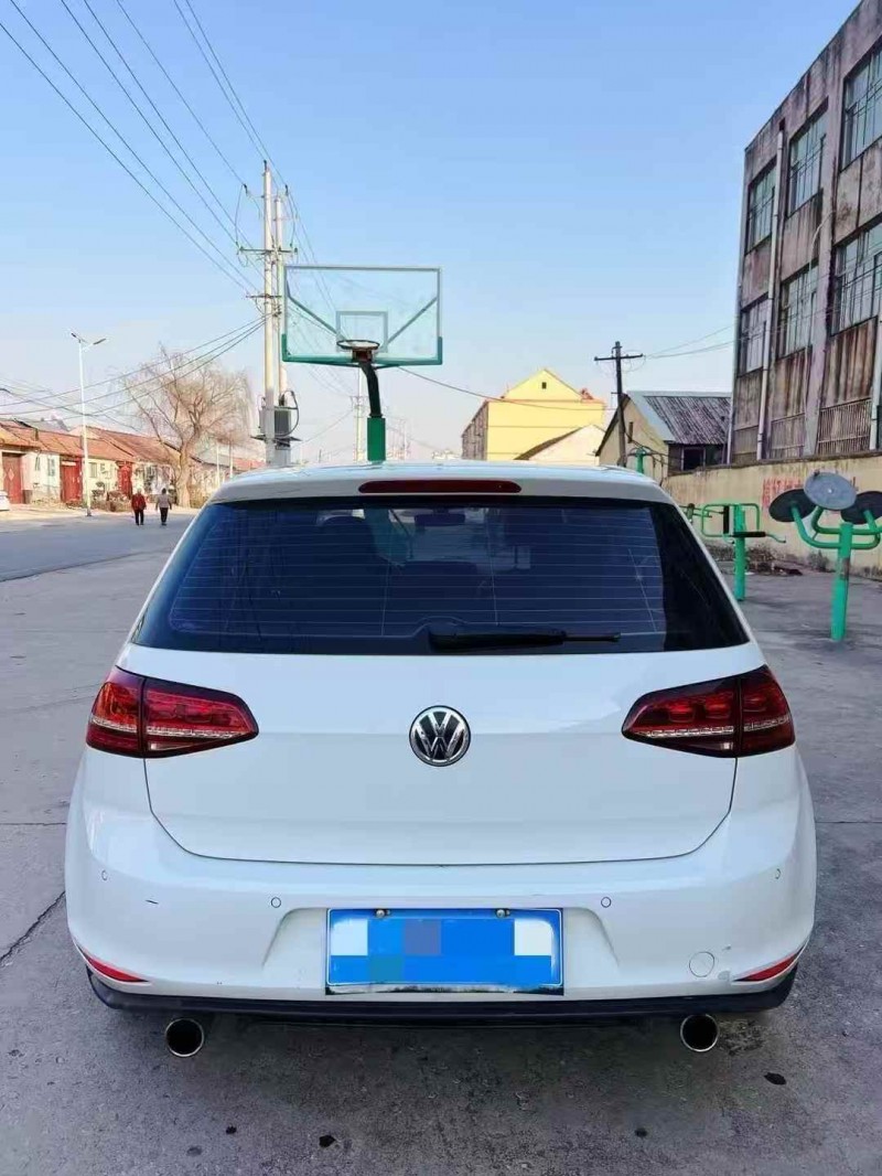 济宁17年大众高尔夫7