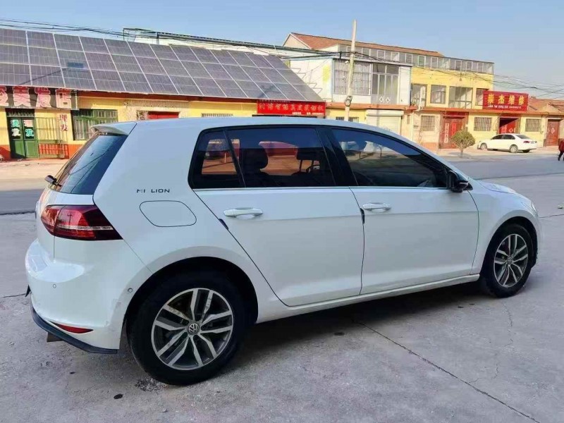 济宁17年大众高尔夫9