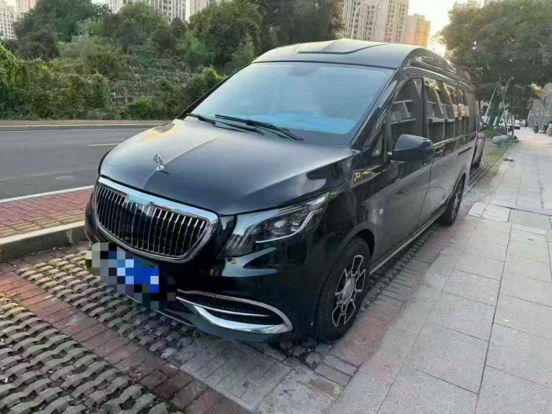 台州21年奔驰威霆2