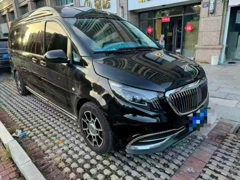 台州21年奔驰威霆3