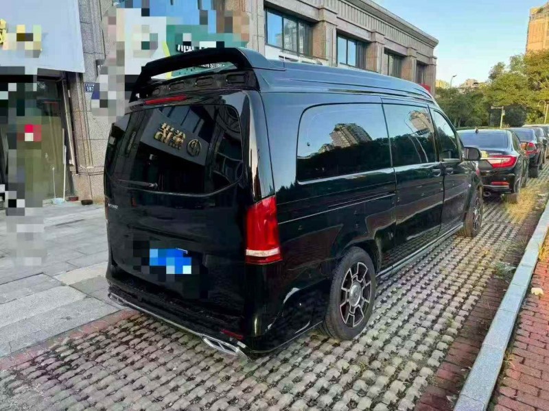 台州21年奔驰威霆6