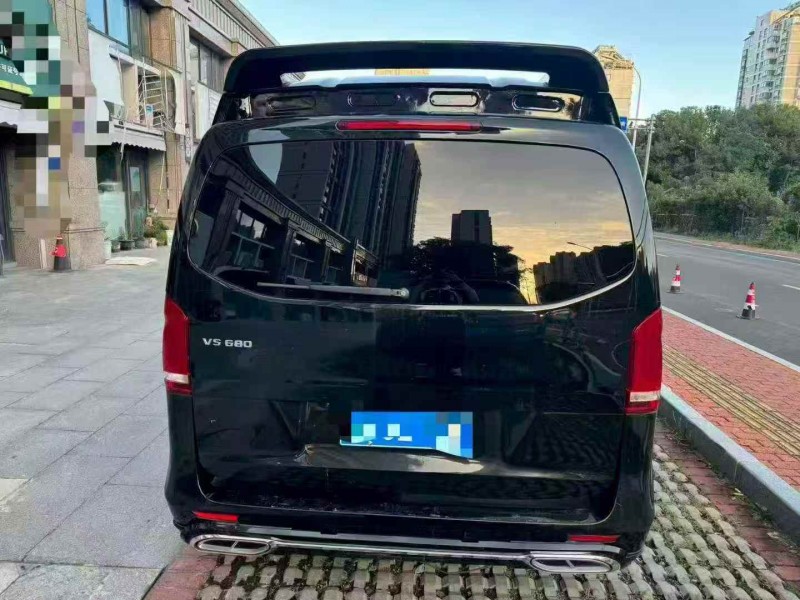 台州21年奔驰威霆7