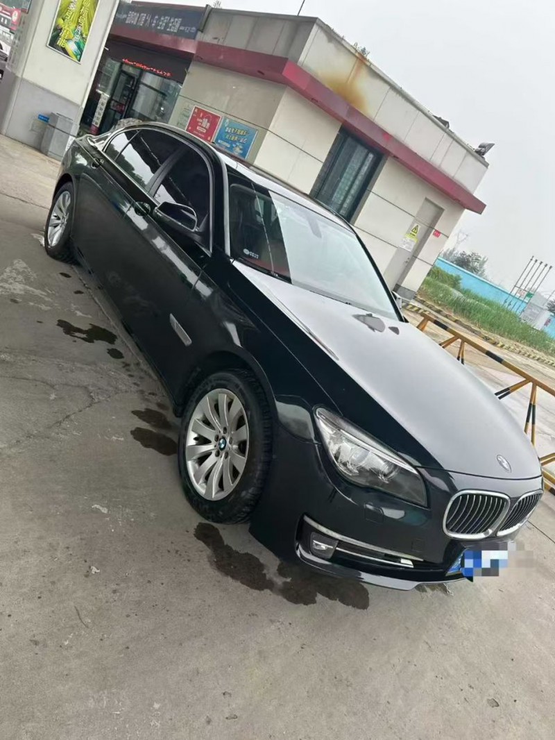 济宁13年宝马7系5