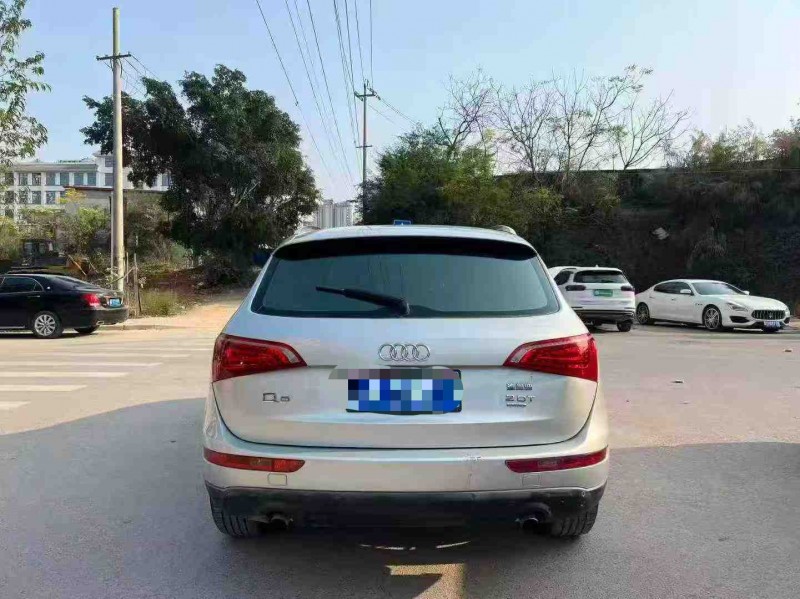 南宁10年奥迪Q59