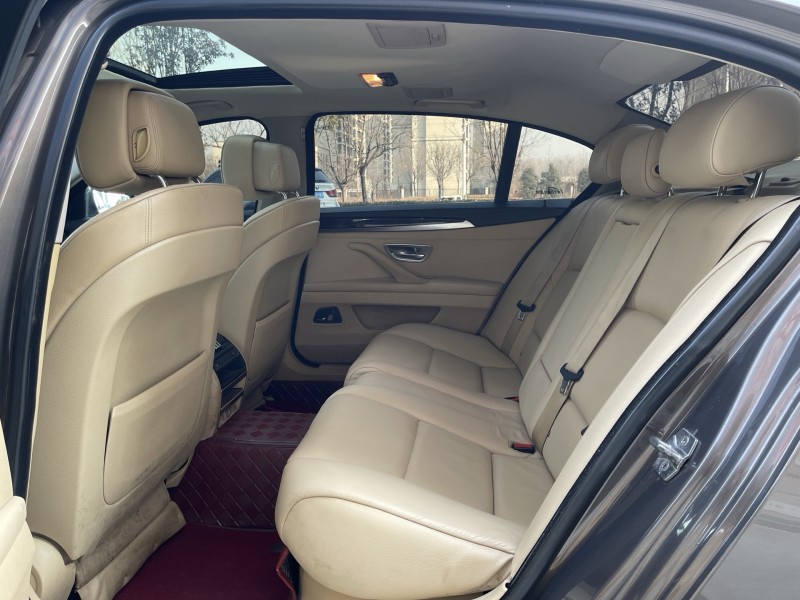 济宁13年宝马5系7