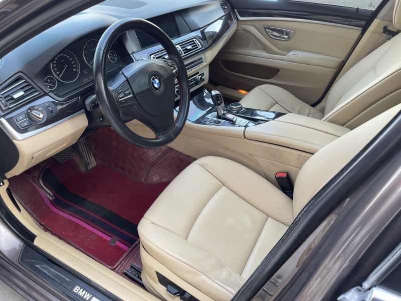 济宁13年宝马5系8