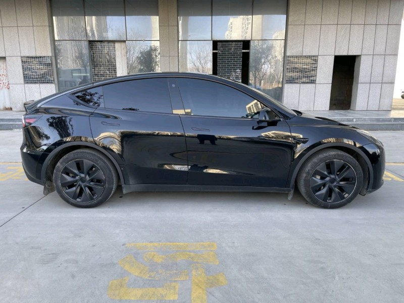 济宁23年特斯拉MODEL Y8