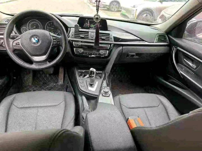 宁波16年宝马3系4