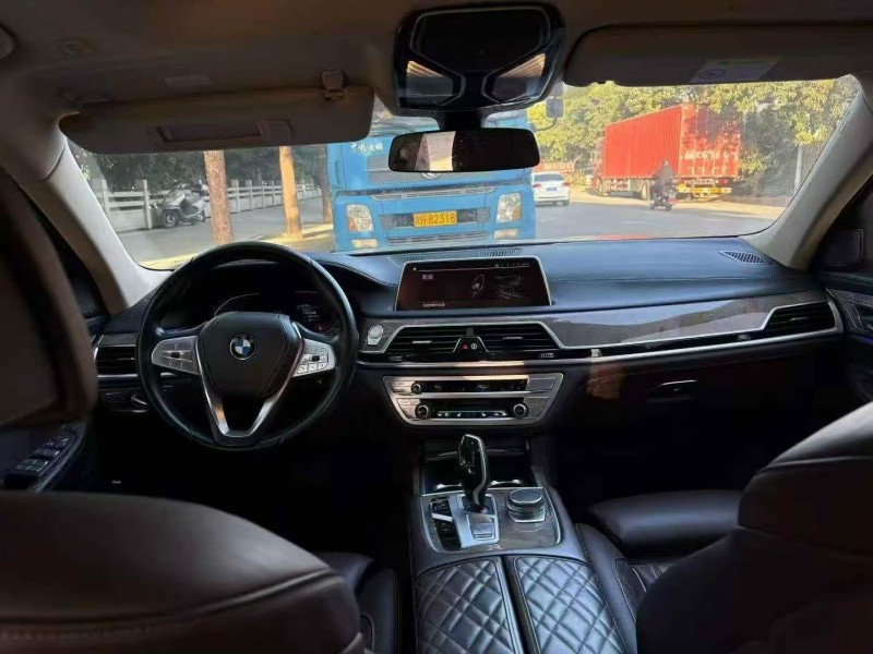 保定22年宝马7系6