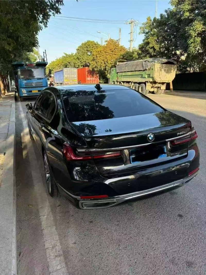 保定22年宝马7系8