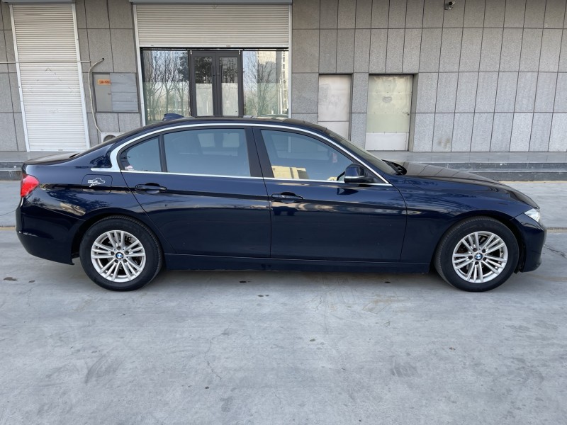 济宁15年宝马3系8