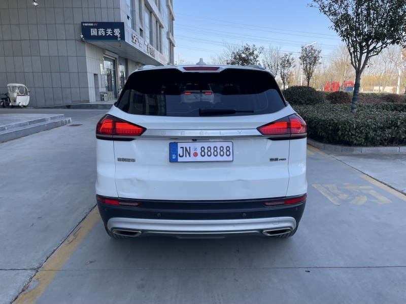 濟寧21年吉利博越9
