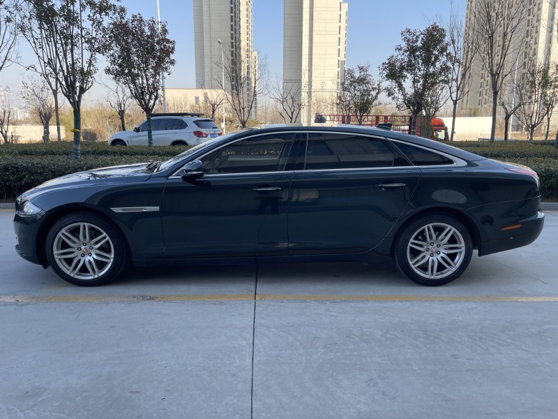 济宁18年捷豹XJL8