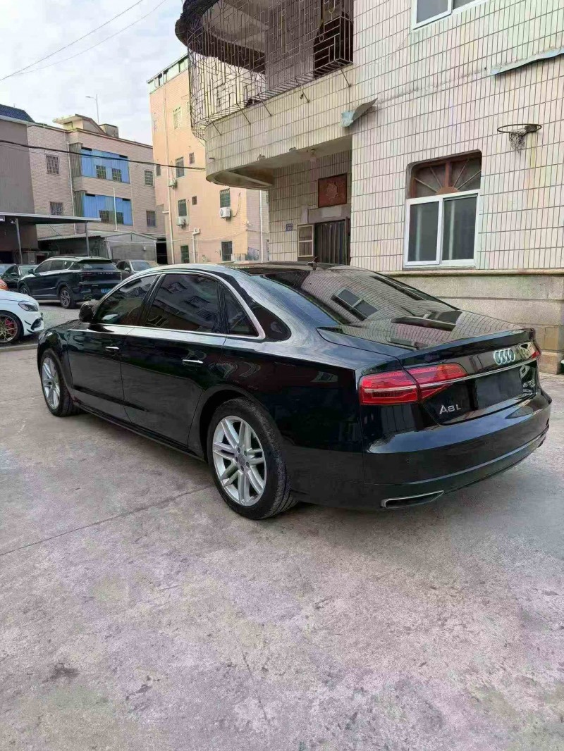 南平17年奥迪A8L7