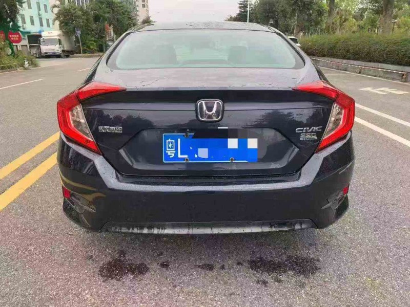 佛山17年本田思域9