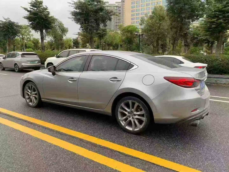 湛江16年马自达阿特兹7